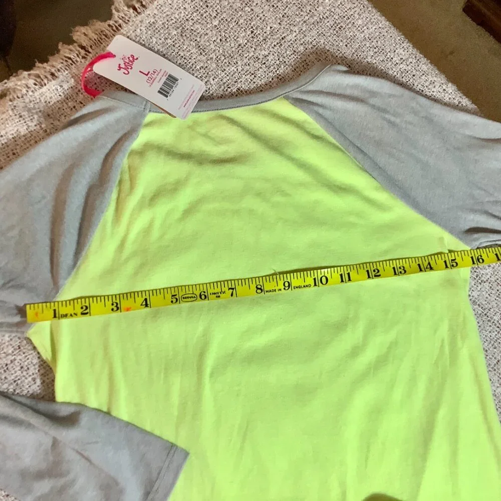 Girls Justice Tee Winter Scene Green Gray Large 12/14 NWT
